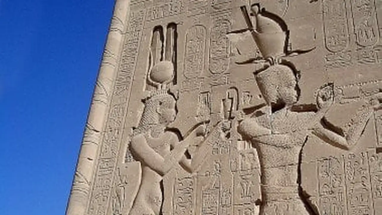 ماذا حدث لآخر أبناء البطالمة في مصر؟